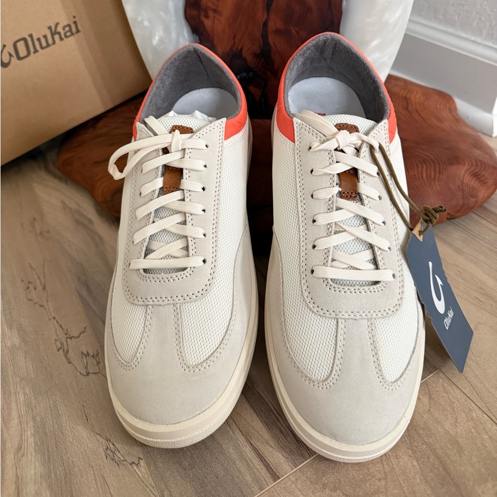 OluKai Men’s Cream and Coral Low-Top Sneakers NWT